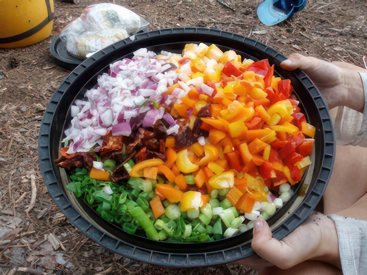 Opens blog post: Greek Pasta Salad (in a bag!)